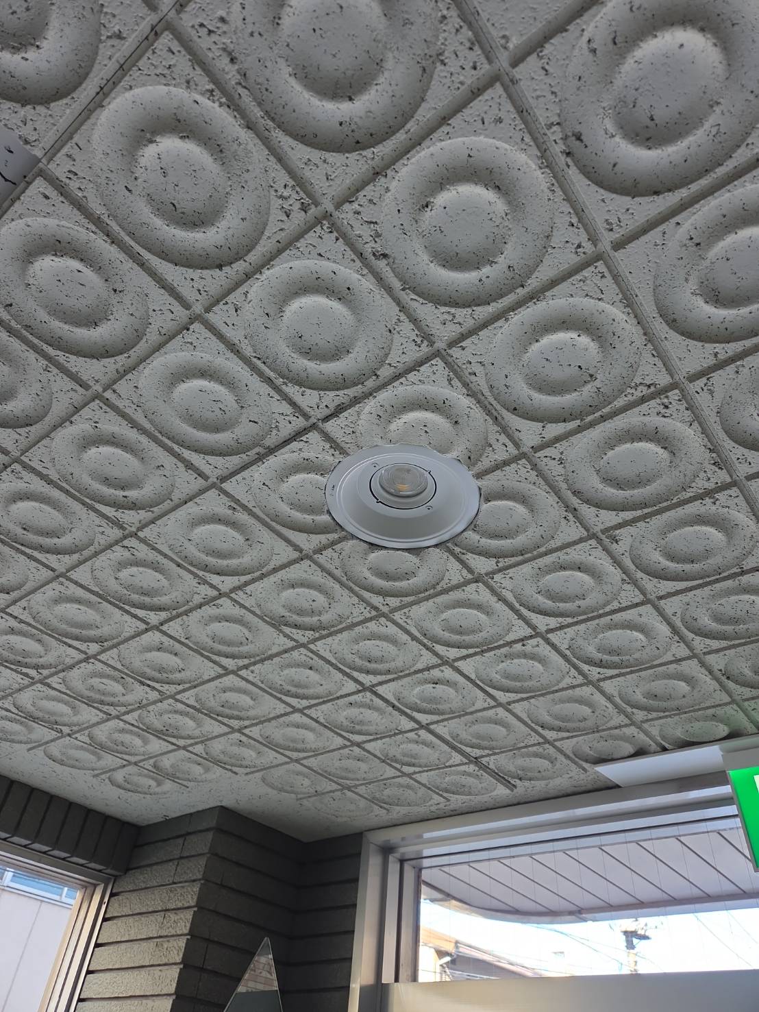 マンション　非常灯等交換工事page-visual マンション　非常灯等交換工事ビジュアル